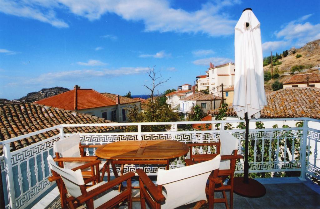 Efterpi Apartment Мирина Стая снимка