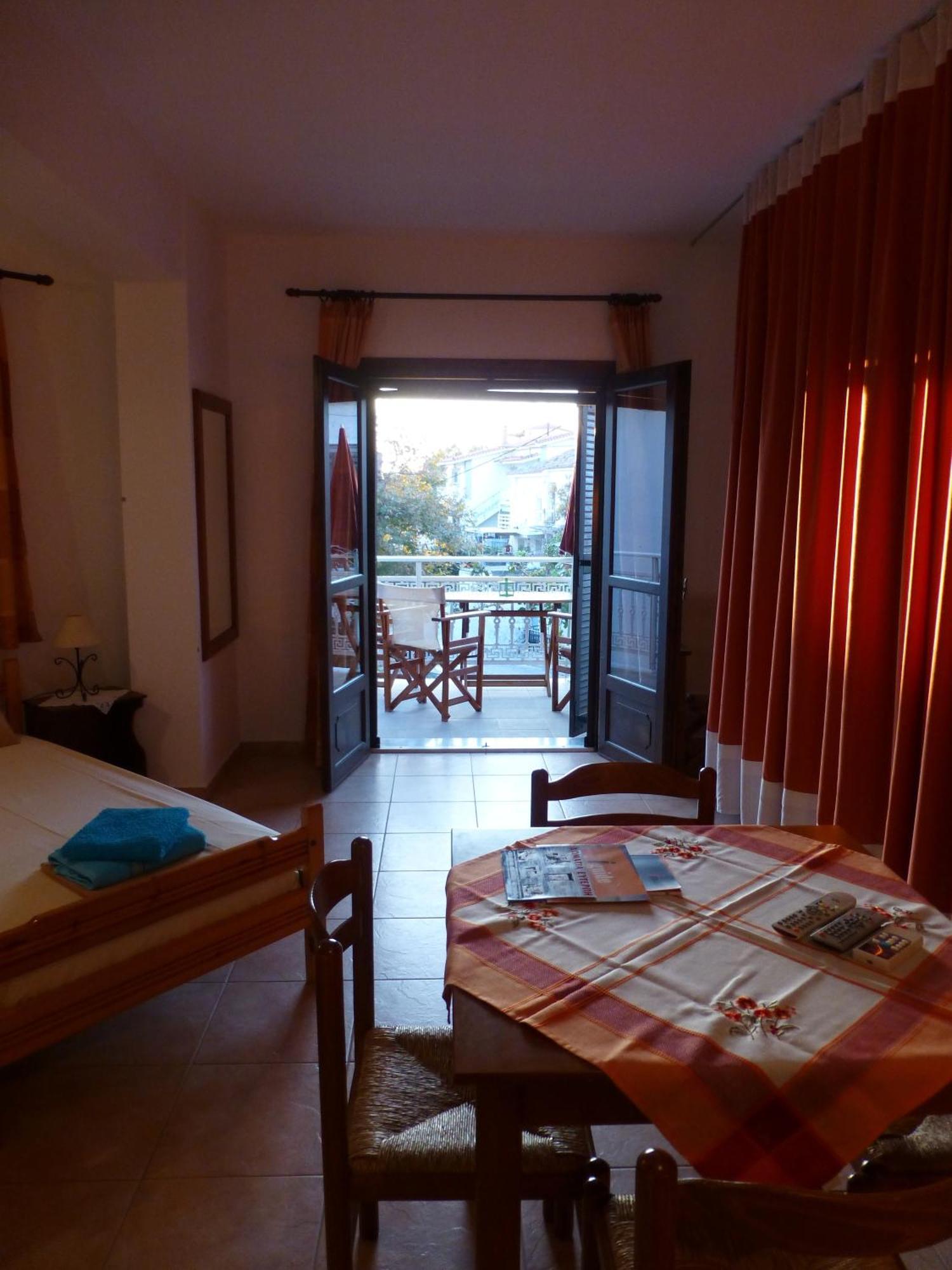 Efterpi Apartment Мирина Екстериор снимка