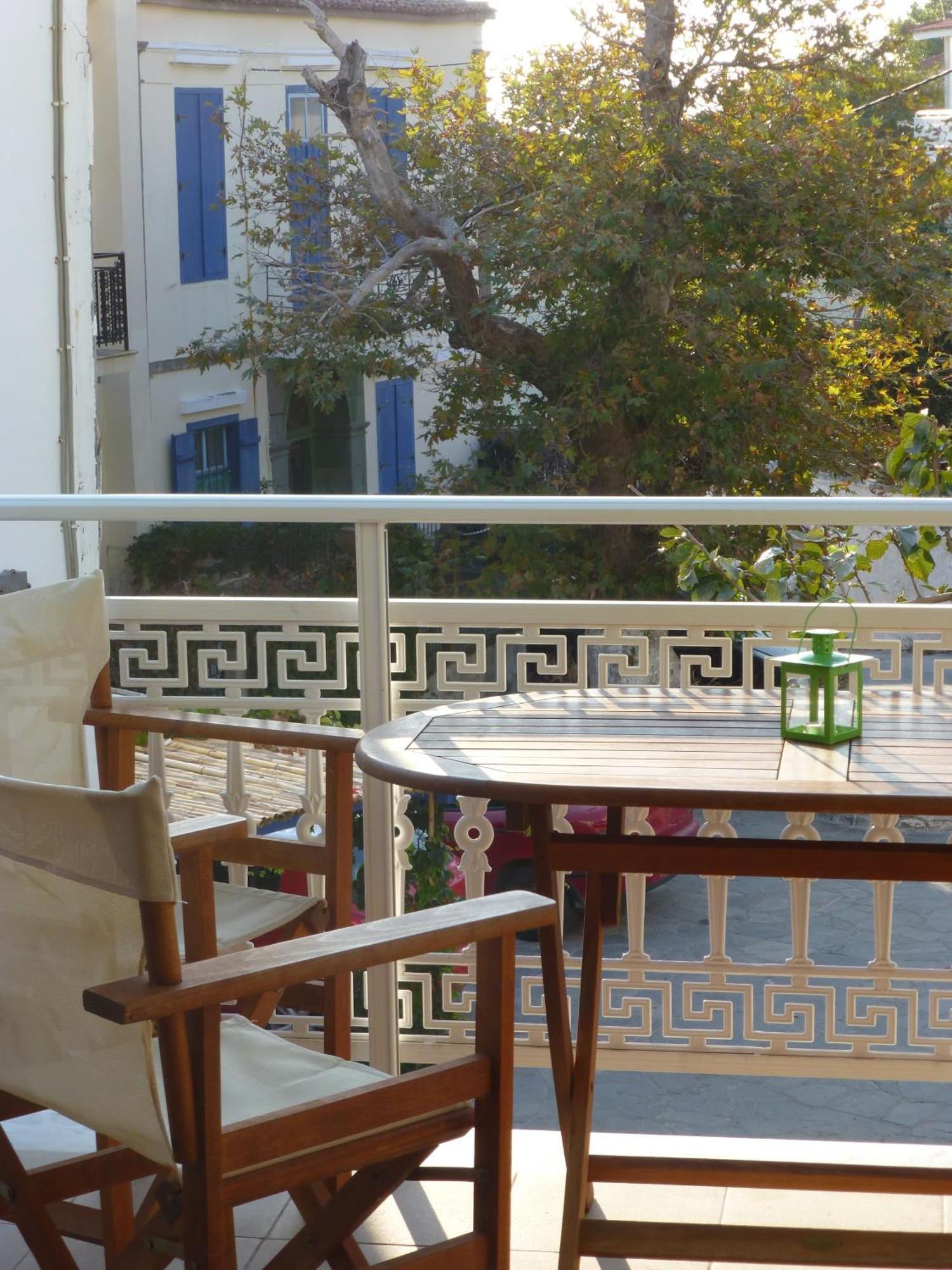Efterpi Apartment Мирина Екстериор снимка
